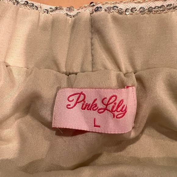 NWOT! Sparkly shorts - Picture 7 of 7